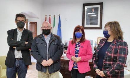 Reunión de la alcaldesa con la Asociación de Prensa para impulsar acciones conjuntas