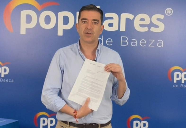 Pedro J. Cabrera, tras su intervención.