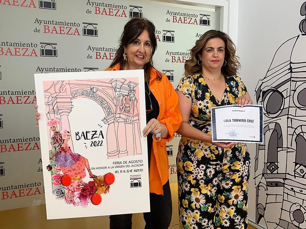 Lola Tornero, Beatriz Martín, en la presentación del cartel de la Feria de Baeza./ B.C