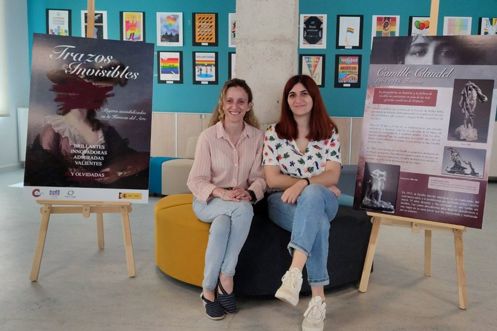 Francisca Isabel Millán y Claudia Antonelli en la presentación de la exposición.
