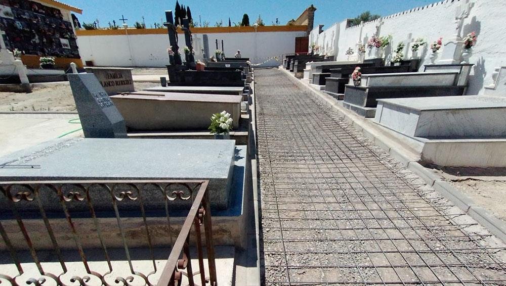 Obras en el Cementerio Municipal.