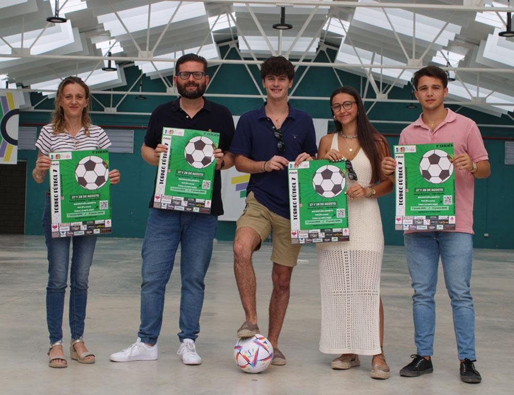 Presentación del Torneo de Fútbol 7 Mixto .