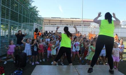 El campamento urbano se despide con una gran fiesta en la que han participado más de 300 niños