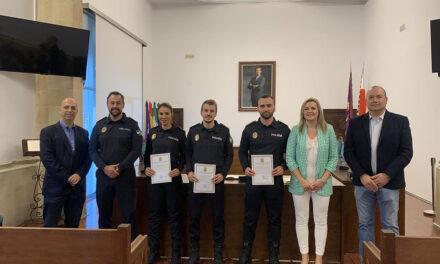 Tres nuevos agentes se incorporan a la plantilla de la Policía Local en Baeza