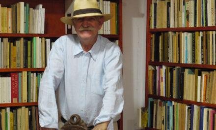 ‘El esfuerzo del copista’ obra de Tomás Hernández, Premio Internacional de Poesía ‘Antonio Machado en Baeza’