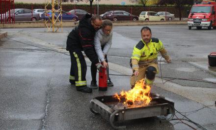 El Parque de Bomberos acoge una jornada sobre prevención de incendio para menores