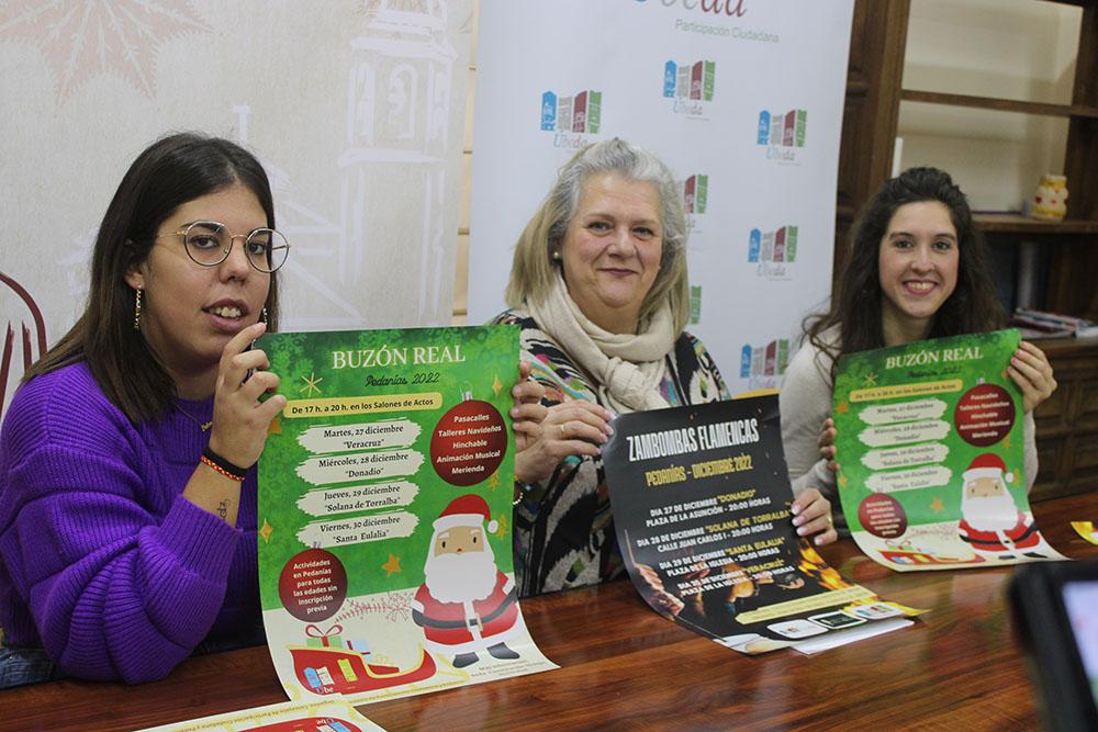 Belén Gómez ,Magdalena Urrutia y Sandra García, tras la presentación de las actividades.