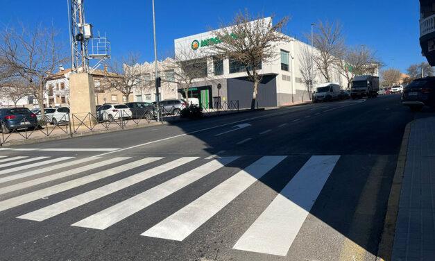 Finalizada la intervención de asfaltado y pintura en la Avenida Teniente General Gabella y San Pedro Pascual