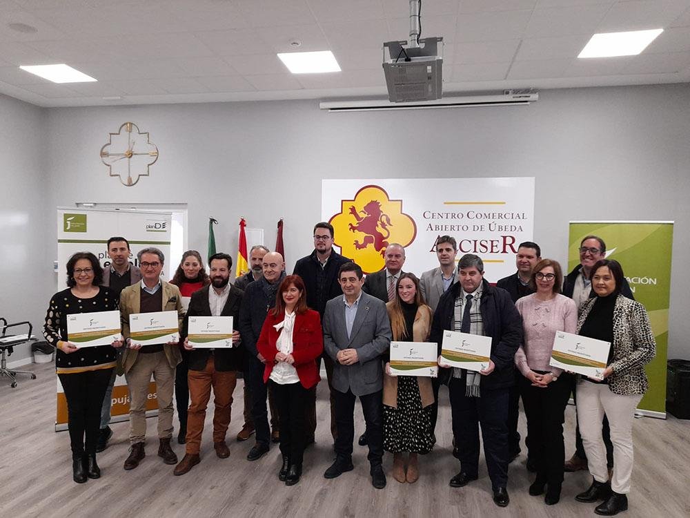 Entrega de ayudas a entidades empresariales.// Úbeda-Comarcal.