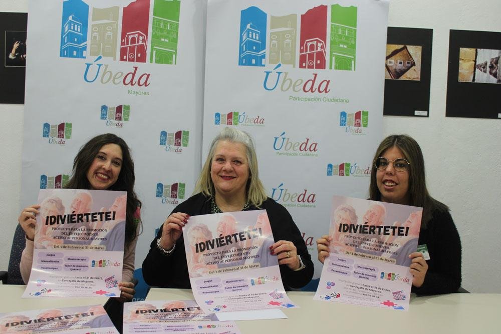Magdalena Urrutia junto a Sandra García y Belén Gómez.// Úbeda-Comarcal.
