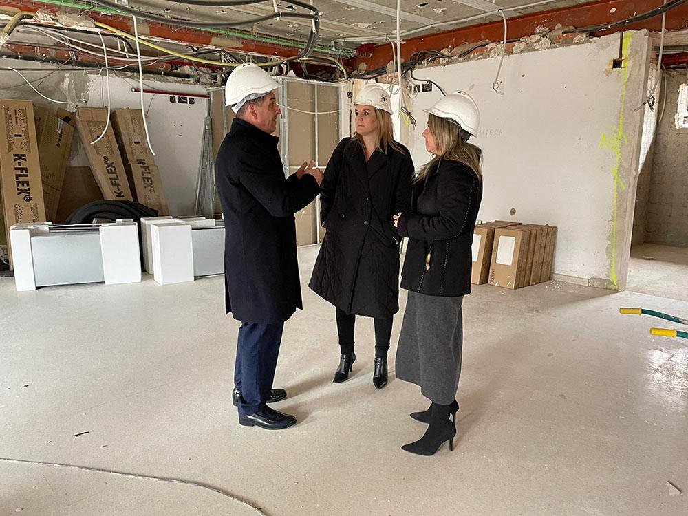 Visita a las obras del centro de salud de Baeza.