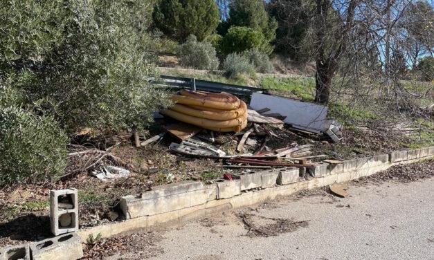 Pedro J. Cabrera denuncia el abandono del polígono de La Dehesilla de Baeza