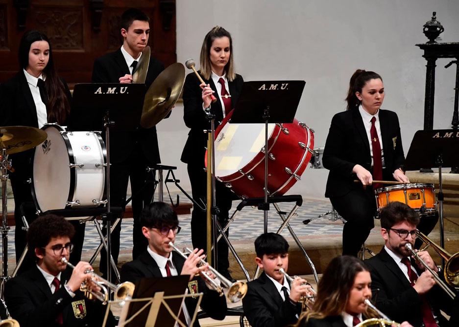 Músicos de la Banda Joven de la AMU en el concierto ‘Entre saetas y cornetas, músicas de pasión’