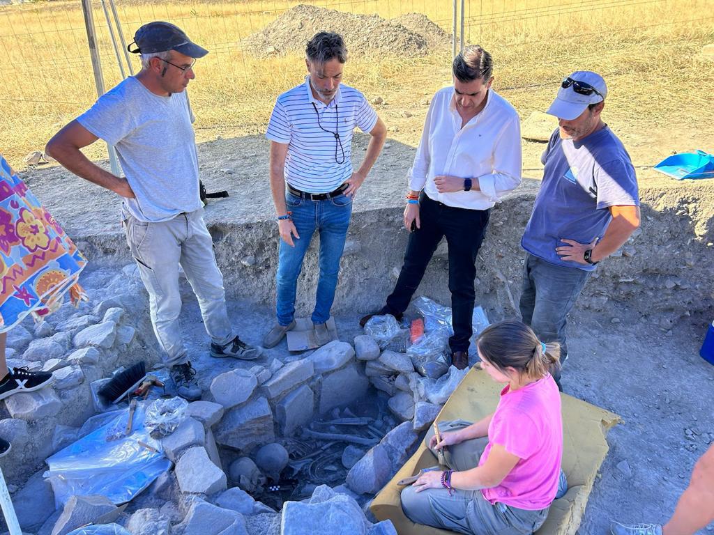 Trabajos arqueológicos en el cerro del Alcázar de Baeza.
