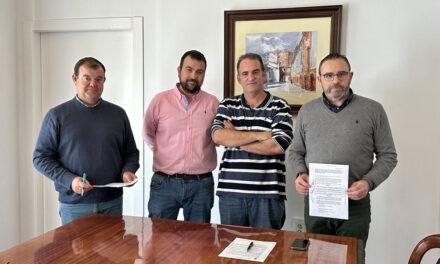 El Ayuntamiento de Baeza firma un convenio de colaboración con las Comunidades de Regantes de ‘Pajarejos’ y ‘Las Montoras’