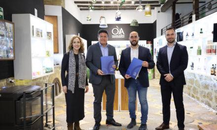 El Centro ‘Oliva y Aceite’ renueva su colaboración con la empresa Pieralise