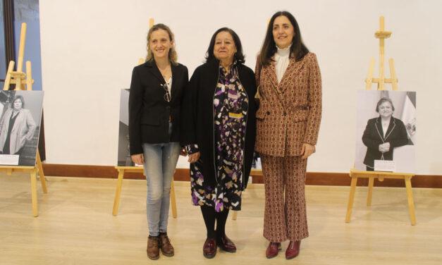 La exposición fotográfica ‘Mujeres juristas que cruzan puentes’, abierta al público hasta el 25 de febrero en Úbeda