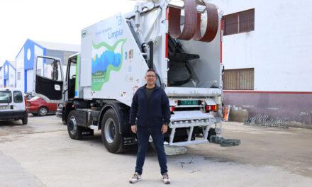 Úbeda incorpora un nuevo camión de recogida de residuos sólidos para mejorar el servicio en el centro histórico