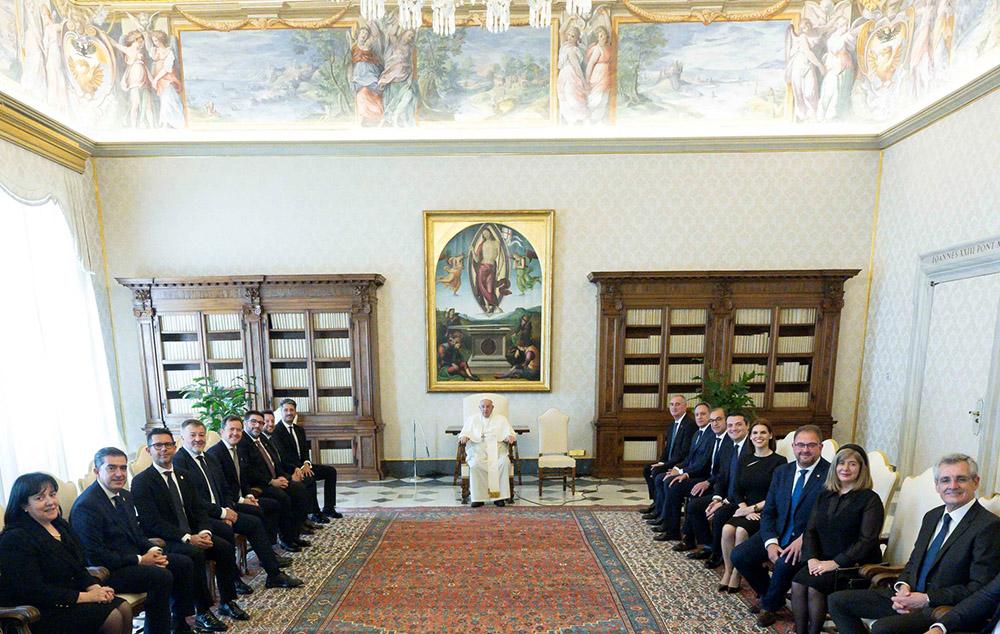 El Papa Francisco durante la recepción de los alcaldes y alcaldesas de las Ciudades Patrimonio Mundial, entre ellas Úbeda y Baeza.